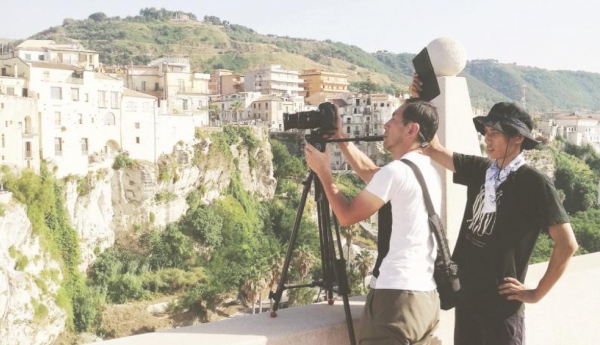 Televisione giapponese incantata dalla Calabria Girato un documentario tra Scilla e Tropea